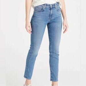 CQY Friend Light Wash Cropped Straight Leg Jeans